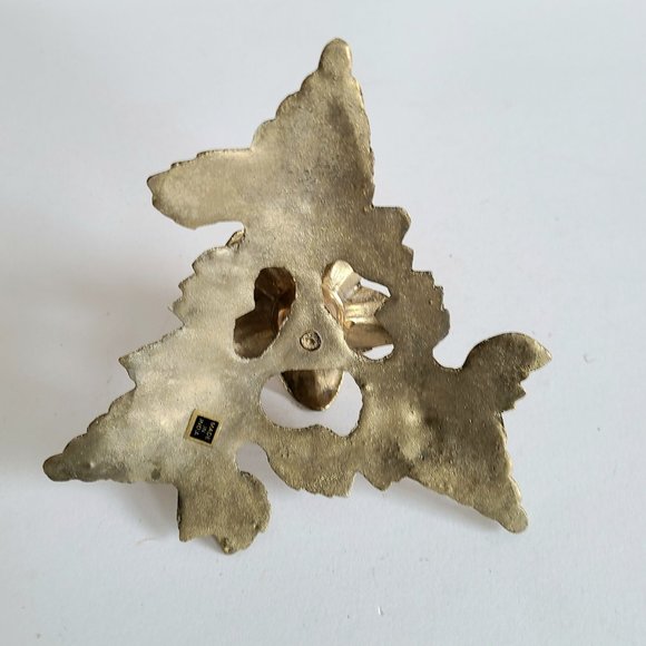 Brass candleholder/stick with grape motif. - Picture 8 of 8